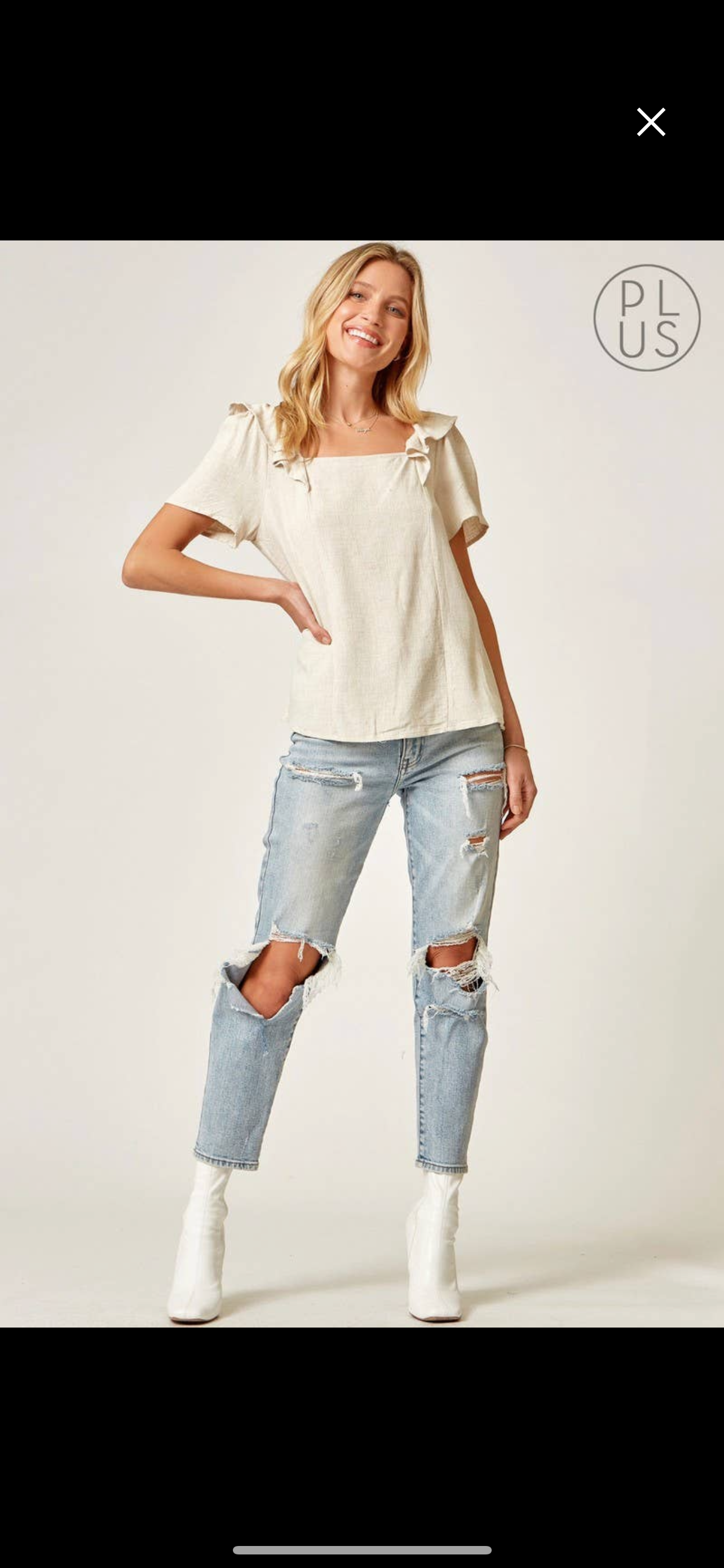 Moonchild CURVE - Short Sleeve Detail Top
