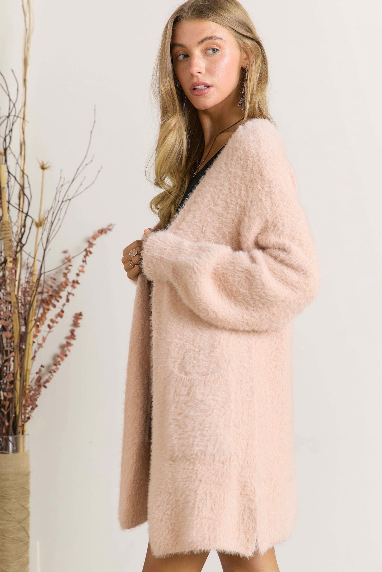 Moonchild CURVE - Fuzzy Pink Cardigan