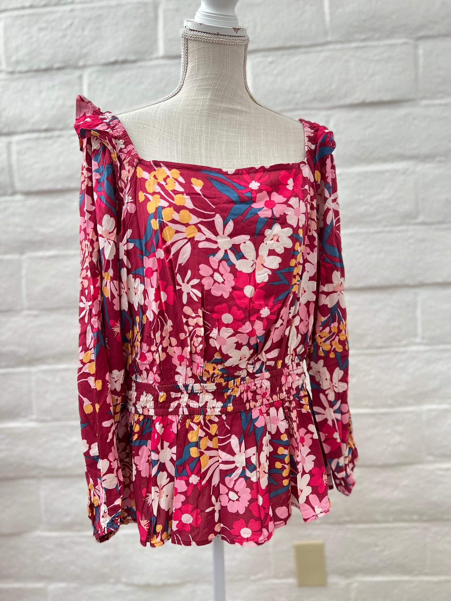 Moonchild CURVE - Magenta Floral Top
