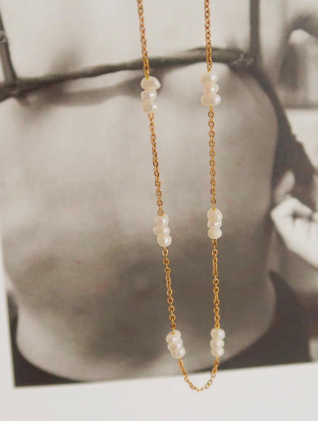 Petite Pearl Choker