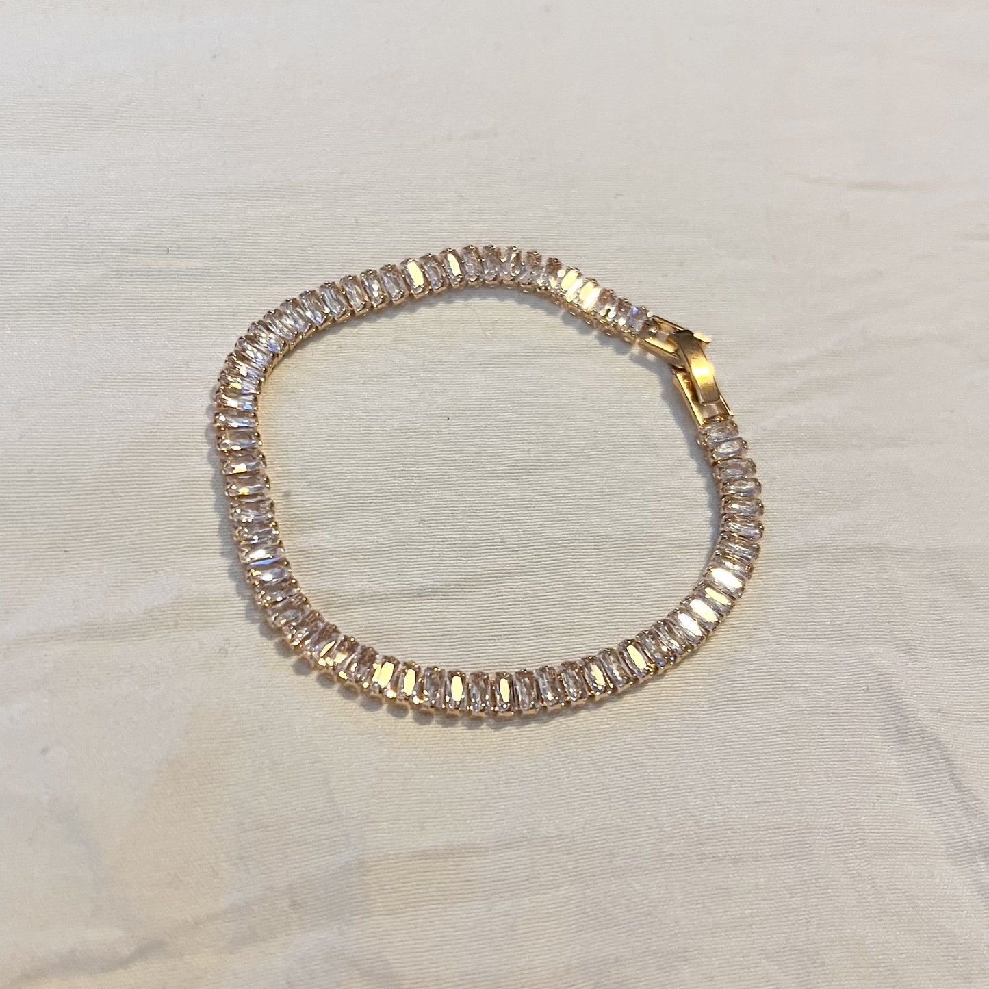 Gold Crystal Pattern Bracelet