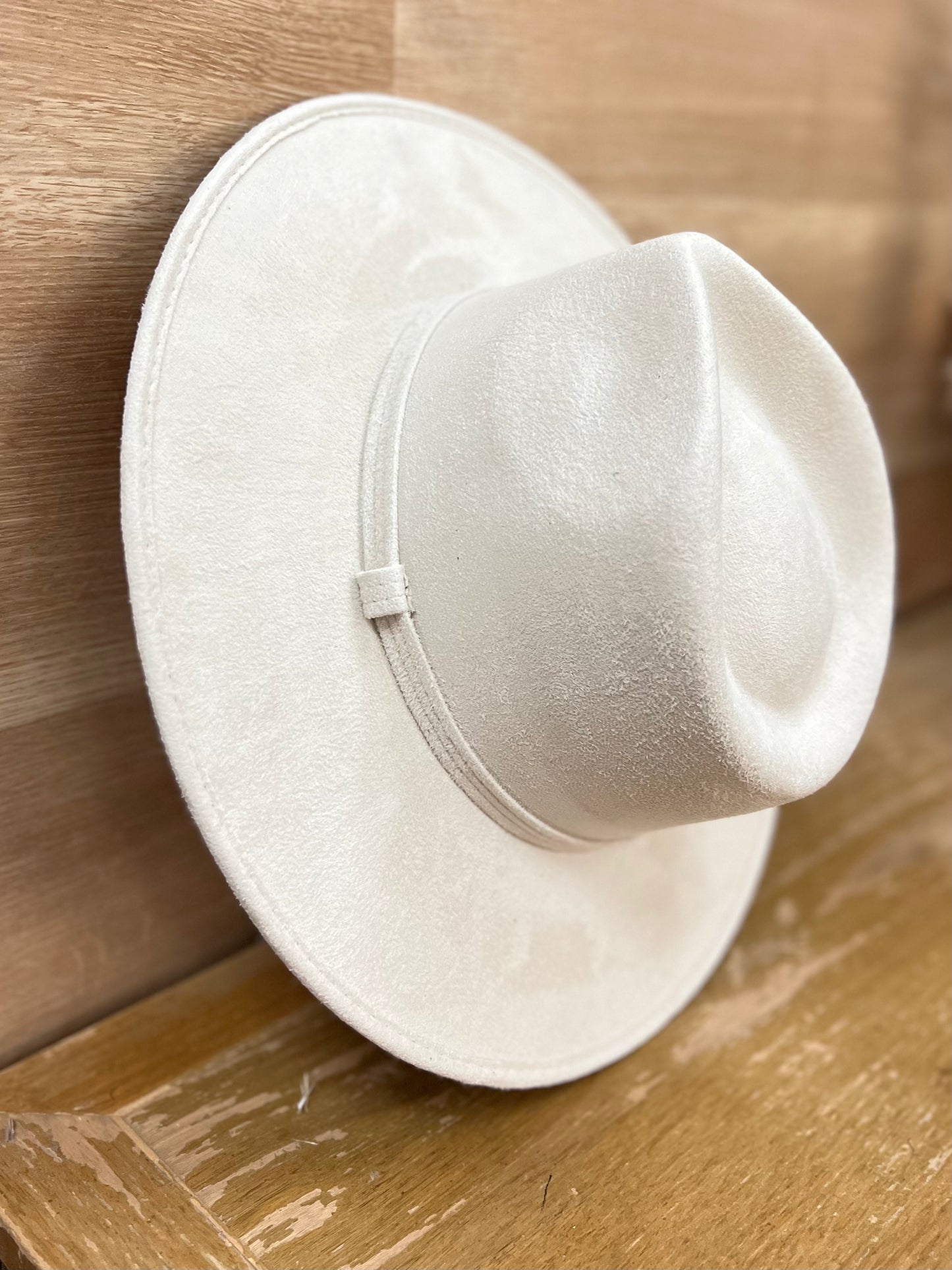 Moonchild - Vegan Suede Rancher Hat - Ivory