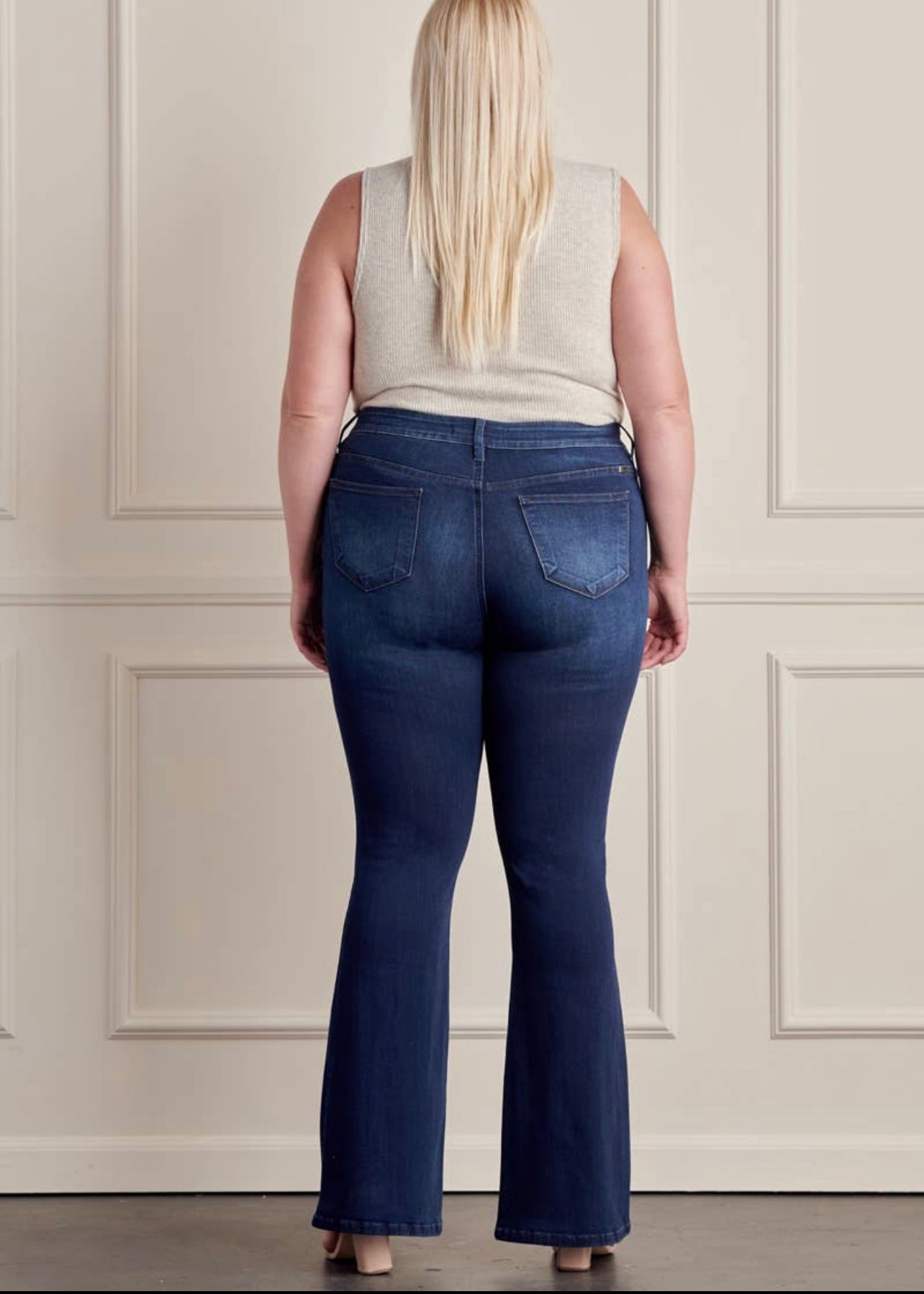 CURVE - Dark Flare Jeans