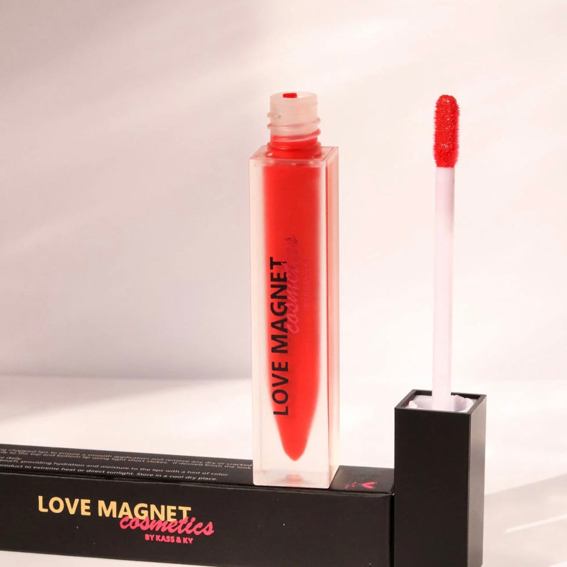 Love Magnetic - Luscious RedLip Gloss