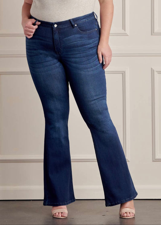 CURVE - Dark Flare Jeans